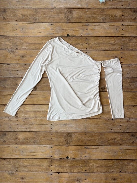 L'AGENCE Tops - L'AGENCE NWOT Hattie Top in White-size Large